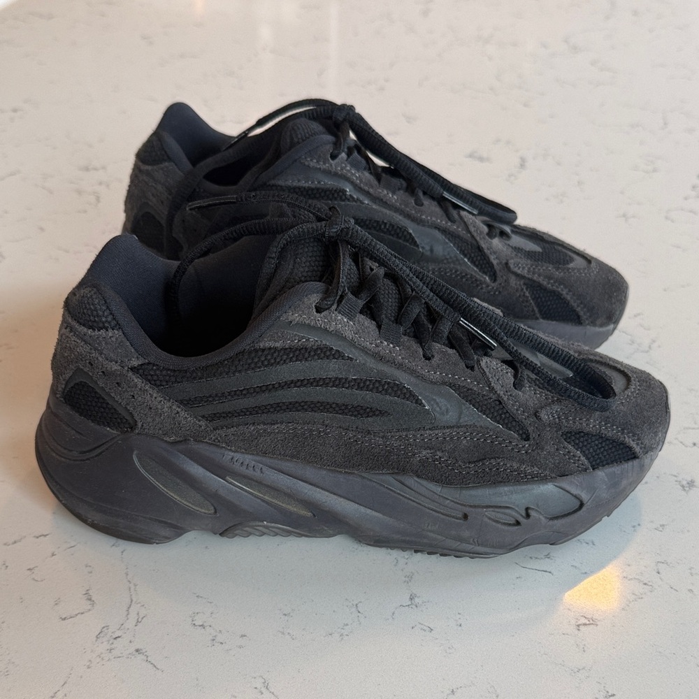 100% Authentic Yeezy 700